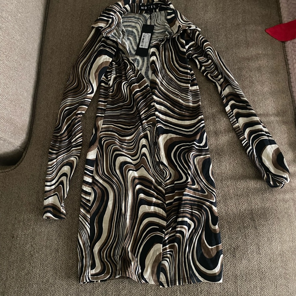 MOTEL 70s ripple Avaya long sleeve dress